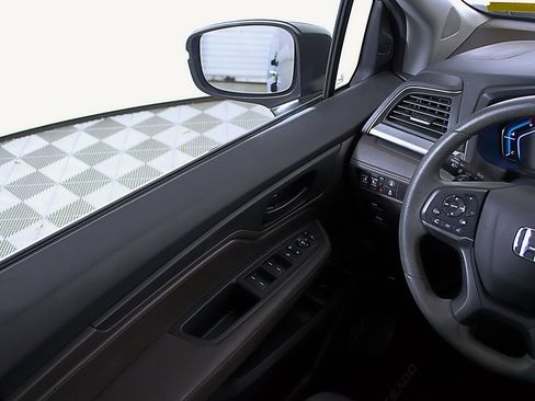 Used 2021 Honda Odyssey EX image 20