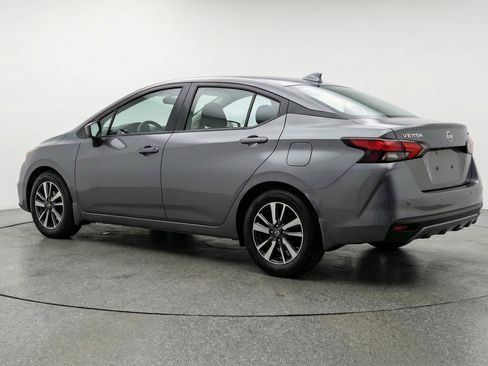 Used 2025 Nissan Versa SV image 6