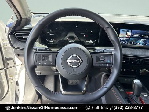 Certified 2025 Nissan Kicks SR FWD image 33