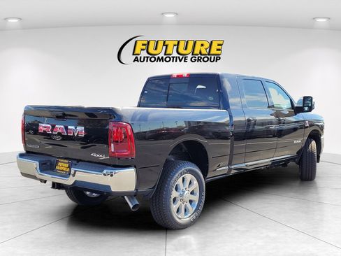 New 2026 RAM 2500 Laramie AWD/4WD image 4