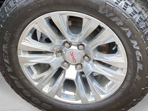 Used 2023 GMC Sierra 1500 Denali w/ Denali Carbonpro Edition image 25