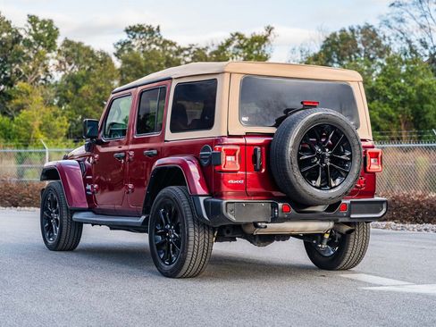 Used 2021 Jeep Wrangler Unlimited Sahara w/ Cold Weather Group image 5