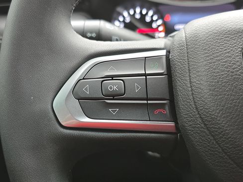 Used 2024 Jeep Compass Latitude w/ Altitude Special Edition AWD/4WD image 16