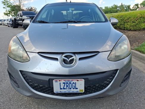 Used 2014 MAZDA MAZDA2 Sport FWD image 2