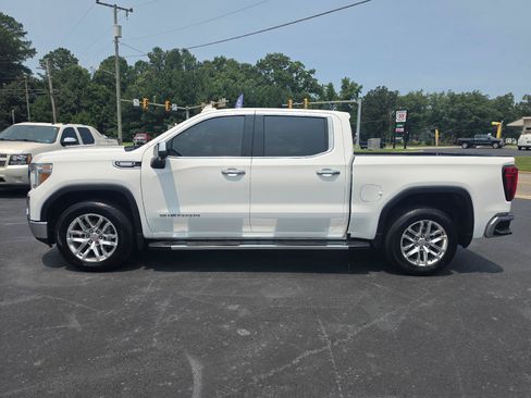 Used 2021 GMC Sierra 1500 SLT w/ SLT Premium Package RWD image 2
