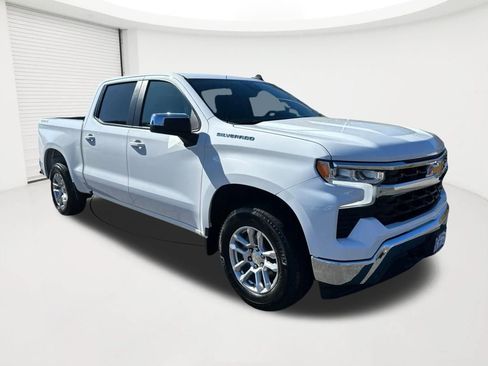 Used 2023 Chevrolet Silverado 1500 LT AWD/4WD image 3
