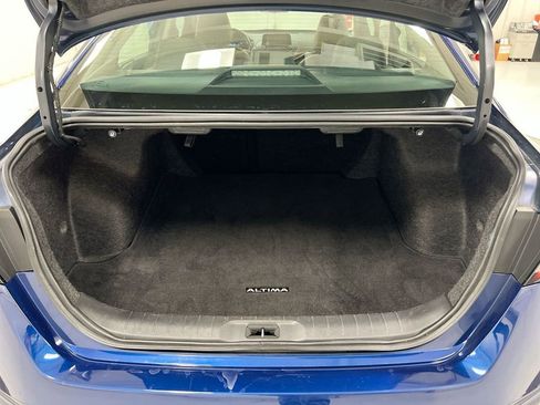 Used 2024 Nissan Altima 2.5 SR image 23