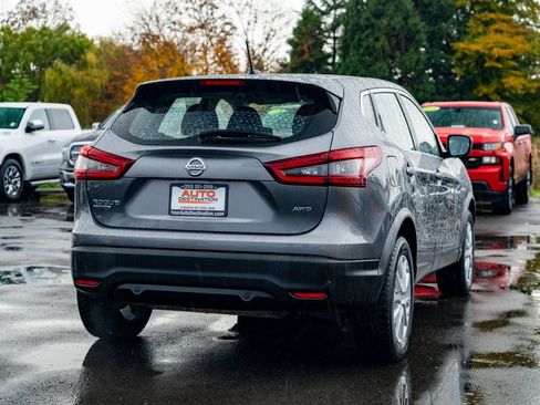 Used 2021 Nissan Rogue Sport S image 12