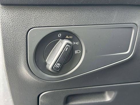 Used 2023 Volkswagen Tiguan S image 21