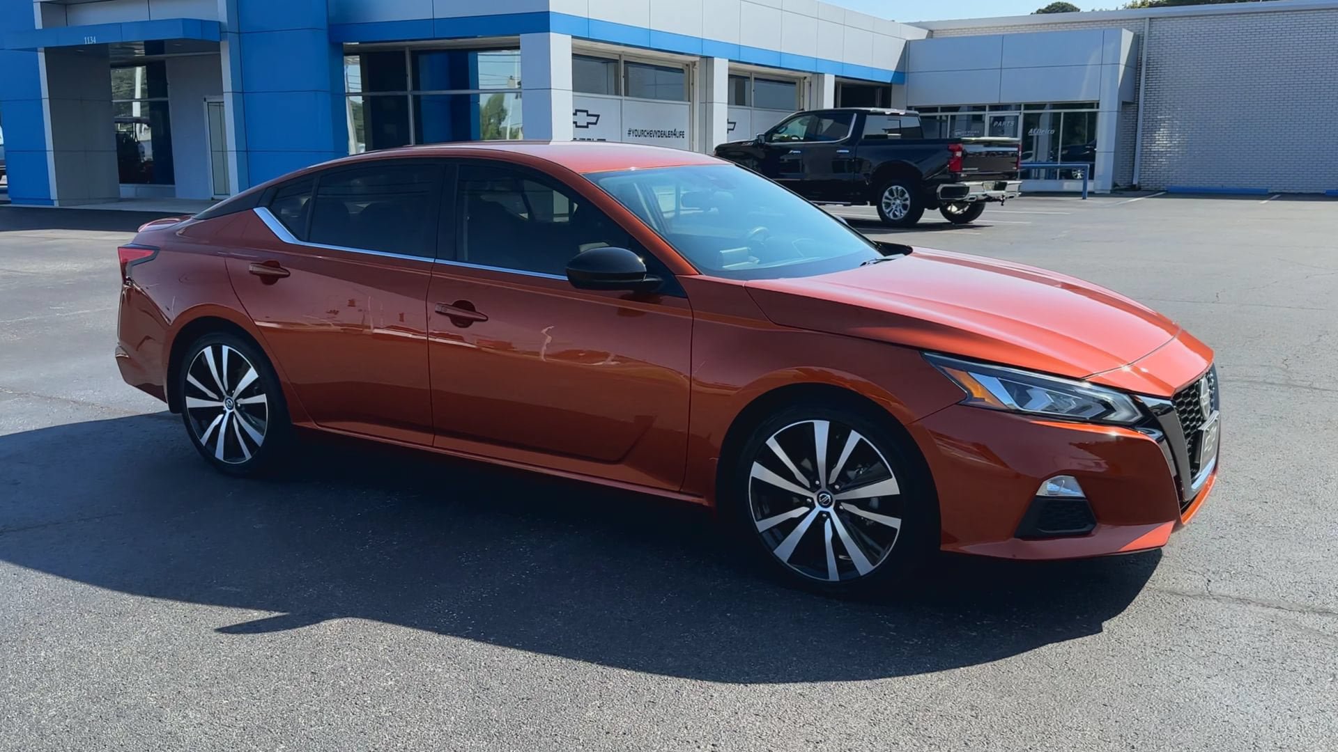Used 2020 Nissan Altima 2.5 SR FWD image 2