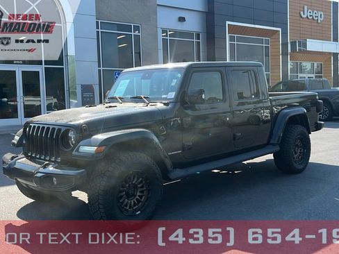 Used 2022 Jeep Gladiator Overland AWD/4WD image 1
