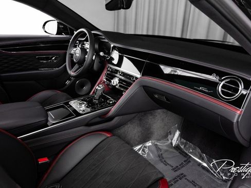 Used 2023 Bentley Flying Spur W12 image 42