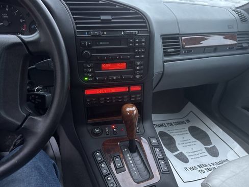 Used 1998 BMW 328i Convertible image 12