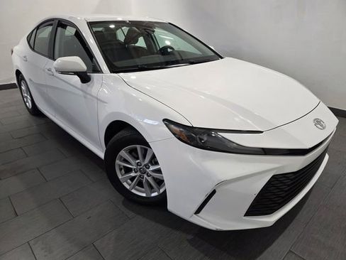 Used 2026 Toyota Camry LE FWD image 7