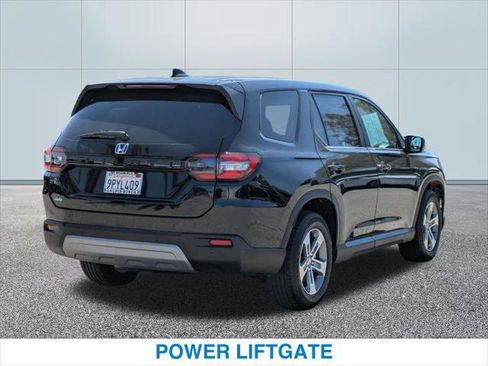 Certified 2025 Honda Pilot EX-L image 7