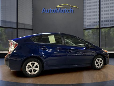 Used 2015 Toyota Prius Two image 10