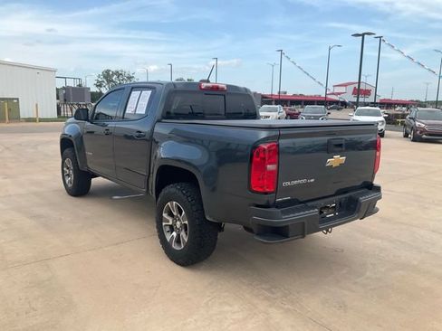 Used 2020 Chevrolet Colorado Z71 AWD/4WD image 38