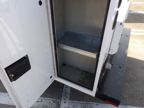 Used 2015 Ford F250 XL image 25