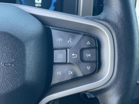 Used 2025 Ford Bronco Outer Banks image 9