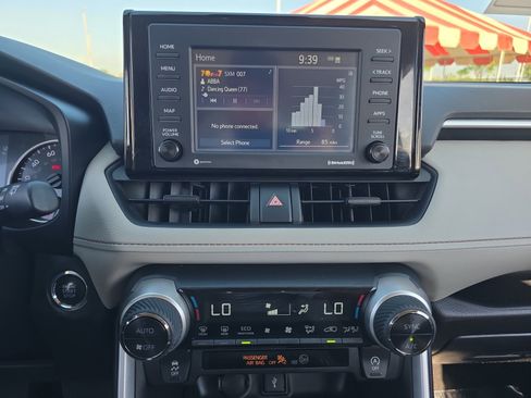 Certified 2022 Toyota RAV4 XLE image 16