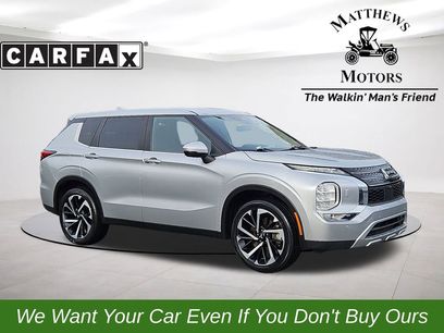Used 2023 Mitsubishi Outlander SE