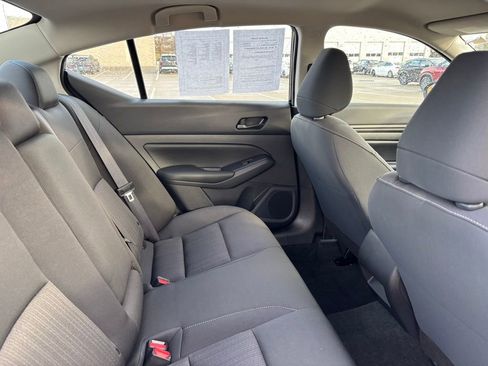 Used 2025 Nissan Altima 2.5 S image 12