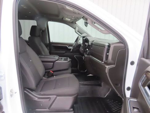 Used 2022 Chevrolet Silverado 1500 LT image 25