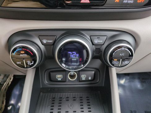 New 2026 Hyundai Venue SEL FWD image 77