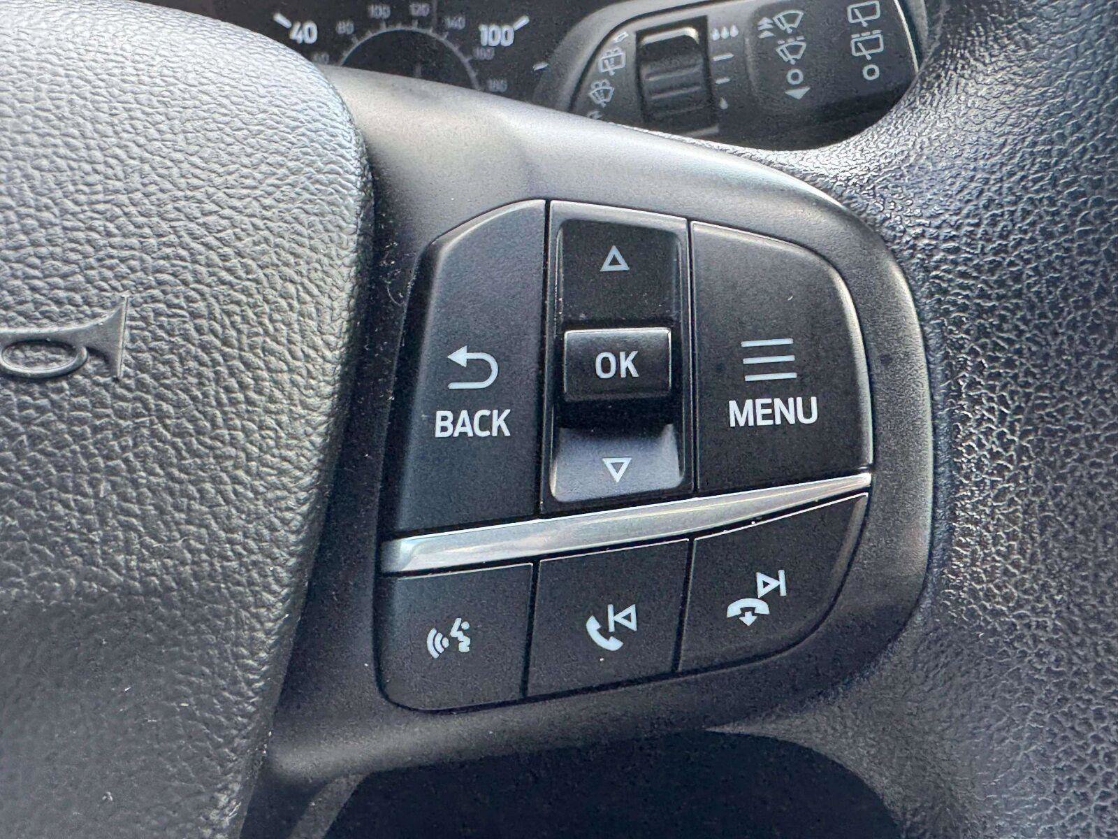 Used 2022 Ford Escape SE w/ Convenience Package FWD image 25