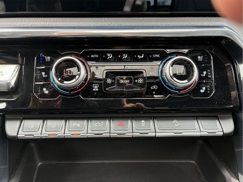 Used 2025 GMC Sierra 2500 Denali AWD/4WD image 63