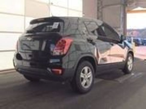Used 2020 Chevrolet Trax LS w/ Tint and Cruise Package image 33