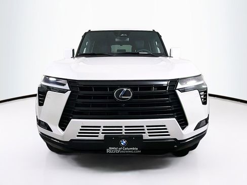 Used 2025 Lexus GX 550 w/ Cold Area Package image 2