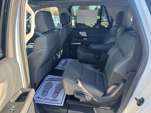 New 2026 Ford Expedition Max Active image 10