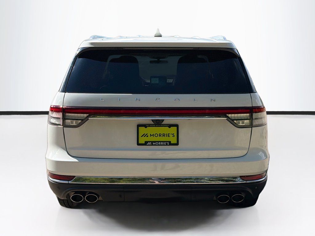 Used 2024 Lincoln Aviator Reserve w/ Elements Package Plus AWD/4WD image 6