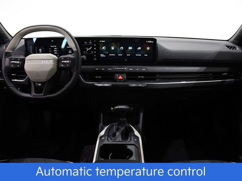 New 2025 Kia K4 GT-Line w/ GT-Line Sunroof Package image 8