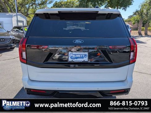 Used 2025 Ford Expedition Tremor AWD/4WD image 5