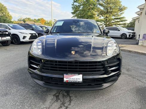 Used 2021 Porsche Macan AWD/4WD image 2
