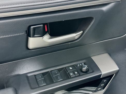 Used 2024 Toyota Tundra Limited image 15