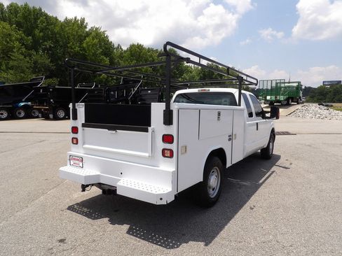 Used 2015 Ford F250 XL w/ Power Equipment Group RWD image 7