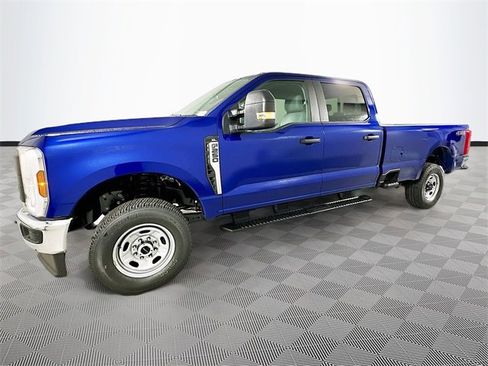 New 2026 Ford F250 XL w/ XL Chrome Package image 23