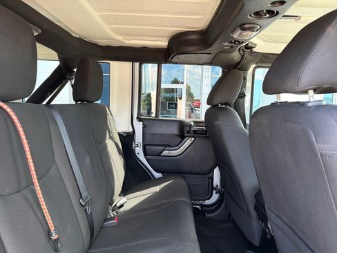 Used 2016 Jeep Wrangler Unlimited Sport w/ Quick Order Package 24S AWD/4WD image 20