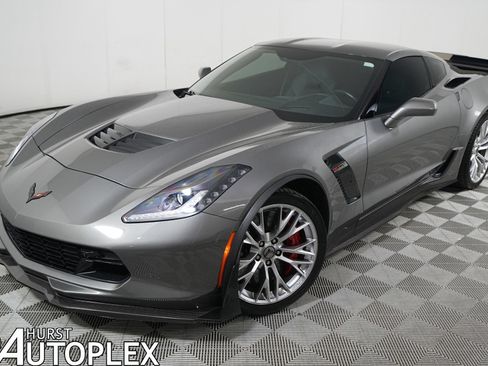 Used 2016 Chevrolet Corvette Z06 w/ 3LZ Preferred Equipment Group RWD image 1