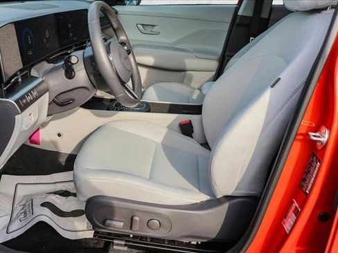 Certified 2025 Hyundai Kona SEL image 11