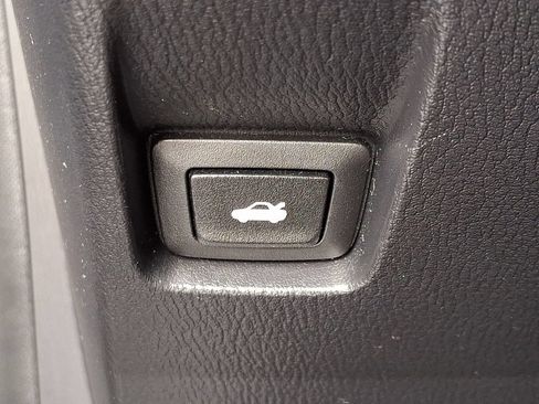 Used 2017 Toyota Yaris iA FWD image 29