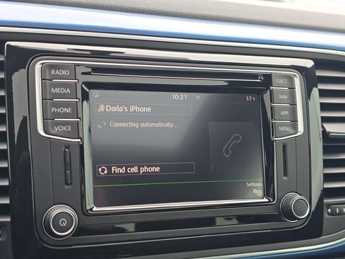 Used 2019 Volkswagen Beetle 2.0T SE w/ SE Premium Package image 10