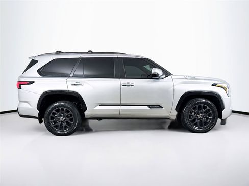Used 2024 Toyota Sequoia Platinum AWD/4WD image 36
