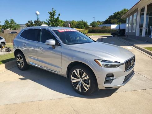 Used 2022 Volvo XC60 T8 Inscription w/ Advanced Package image 7