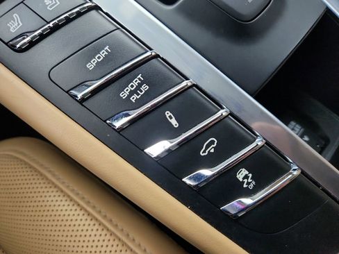 Used 2017 Porsche Macan GTS image 37