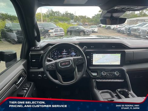 Used 2025 GMC Sierra 2500 AT4 w/ AT4 Premium Plus Package AWD/4WD image 32