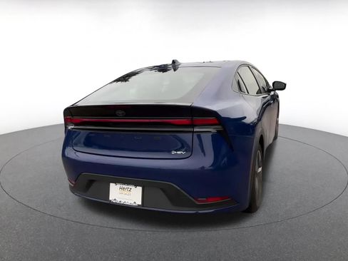 Used 2025 Toyota Prius LE image 14